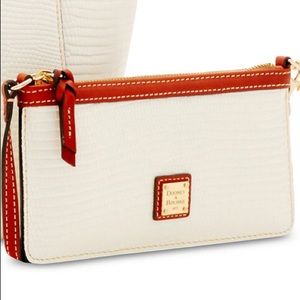🎉HP🎉 DOONEY & BURKE WRISTLET